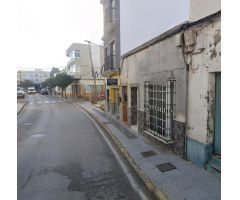 Se vende piso OKUPA en Chiclana de la Frontera (Cádiz).