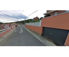 Se vende residencial OKUPA en Calle de Salvador Dalí 35 en Cubelles (Barcelona).