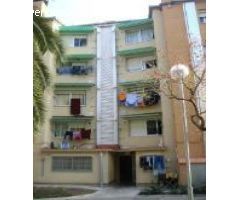 Se vende piso OKUPA en Terrasa (Barcelona).
