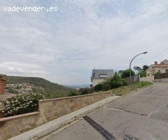 Se vende casa OKUPA en Calle Enric Granados 37 de Vallirana (Barcelona).