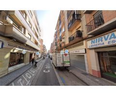 Se vende piso OKUPA en Zaragoza (Zaragoza).