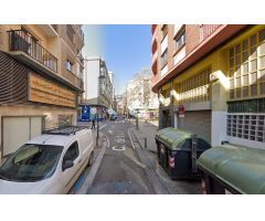 Se vende piso OKUPA en Zaragoza (Zaragoza).
