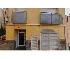 Se vende casa independiente OKUPA en Calle Miño 15 de Blanes (Girona).