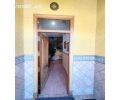 Edificio en Venta en Alozaina, Málaga