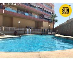 Piso en Roquetas de Mar en Residencial Santa Ana 3 con estupendas vistas al mar