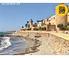 Piso en Roquetas de Mar en Residencial Santa Ana 3 con estupendas vistas al mar