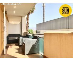 Residencial Las Palmeras. Piso en Plaza Colón, Urbanización Roquetas de Mar.