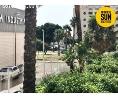 Residencial Las Palmeras. Piso en Plaza Colón, Urbanización Roquetas de Mar.