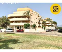 Residencial Las Palmeras. Piso en Plaza Colón, Urbanización Roquetas de Mar.
