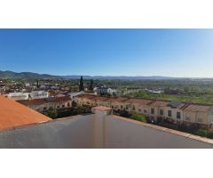 GRAN ATICO EN GOJAR, RESIDENCIAL CON PISCINA Y AMPLIAS ZONAS VERDES.