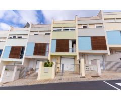 Oportunidad Única en La Gallega: Amplia Propiedad de 162 m²