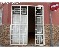 ALQUILER DE LOCAL EN LA CUESTA