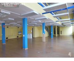 ¡¡LOCAL COMERCIAL ESQUINERO EN VILANOVA I LA GELTRÚ!!
