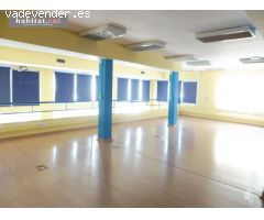 ¡¡LOCAL COMERCIAL ESQUINERO EN VILANOVA I LA GELTRÚ!!