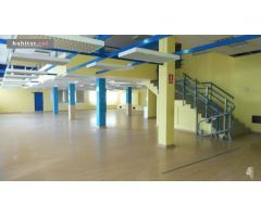 ¡¡LOCAL COMERCIAL ESQUINERO EN VILANOVA I LA GELTRÚ!!