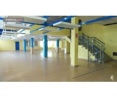 ¡¡LOCAL COMERCIAL ESQUINERO EN VILANOVA I LA GELTRÚ!!