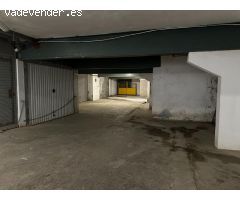 ???? Garaje Cerrado de 29 m² en el Corazón de Roses – ¡A Solo 5 Minutos de la Playa!