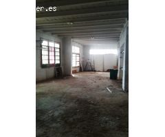 Espacio Único en el Corazón de Castellón de Ampurias con Potencial Ilimitado