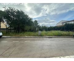 Parcela Urbana de 423?m² en Zona Tranquila de Roses – Ideal para Construir la Casa de Tus Sueños