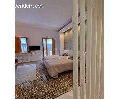 EDIFICIO EN VENTA EN TRIANA CON VV Y LOCAL COMERCIAL RENTANDO.