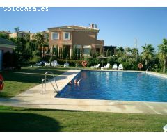 Chalet en Alquiler en La Alcaidesa, Cádiz