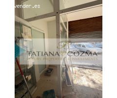 Local comercial en Venta en Valencia de las Torres, Valencia
