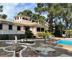 Chalet en Venta en la Nucia, Alicante