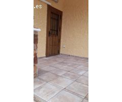 Chalet en Alquiler en La Pobla de Vallbona, Valencia
