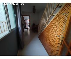 ???? Linda Casa Independiente de 3 Dormitorios | Zona Realejo | Ref: DLR 293
