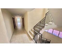 ¡Tu Nuevo Hogar en Granada! Apartamento de 3 Dormitorios en Venta
