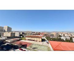 Piso en Alquiler en Campus de la Salud, Granada | 3 Dormitorios, Terraza y Piscina Comunitaria