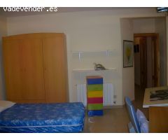 ???? Cómodo Piso en el Centro con Terraza | Comunidad Incluida | Ref: DRL 557