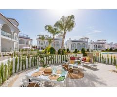 Apartamento de 2 dormitorios y 2 baños con piscina comunitaria y amplio jardín.