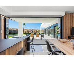 Villas de nueva construcción situadas en La Finca Golf Resort