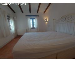 casa cueva parcial con jardín, terraza y garaje en Galera