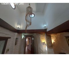 casa cueva parcial con jardín, terraza y garaje en Galera