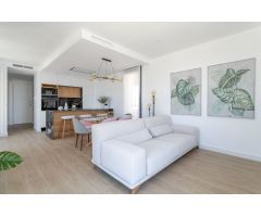 villa independiente con piscina privada y vistas al mar