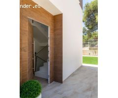 villa independiente con piscina privada y vistas al mar