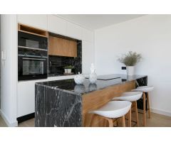 villa independiente con piscina privada y vistas al mar