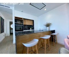 villa independiente con piscina privada y vistas al mar