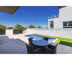 Bonita Villa Moderna en Daya Nueva (Alicante)