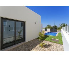 Bonita Villa Moderna en Daya Nueva (Alicante)