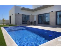 Bonita Villa Moderna en Daya Nueva (Alicante)
