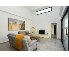 Bonita Villa Moderna en Daya Nueva (Alicante)