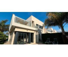 Villa independiente en Torre de la Horadada