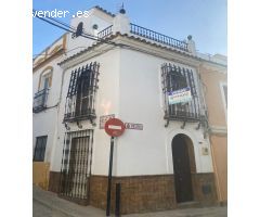 ENCANTADORA VIVIENDA EN CALLE POSITO