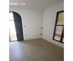 ENCANTADORA VIVIENDA EN CALLE POSITO