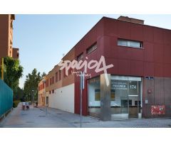 Oficina con múltiples posibilidades