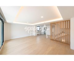 Chalet adosado de obra nueva