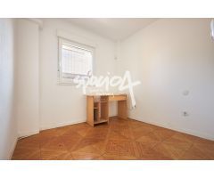 Piso Reformado con Terraza y Mucha Luz en Toledo